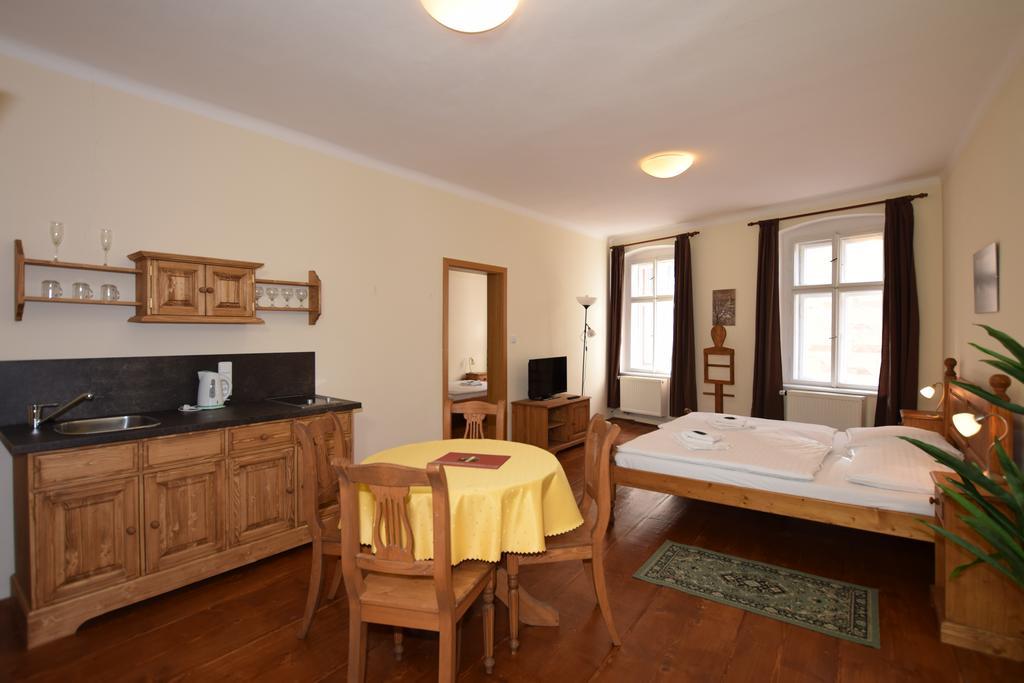 Pension Zamecka Apartma - Castle Apartments Cesky Krumlov Exterior photo