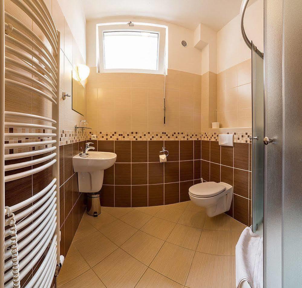 Pension Zamecka Apartma - Castle Apartments Cesky Krumlov Exterior photo