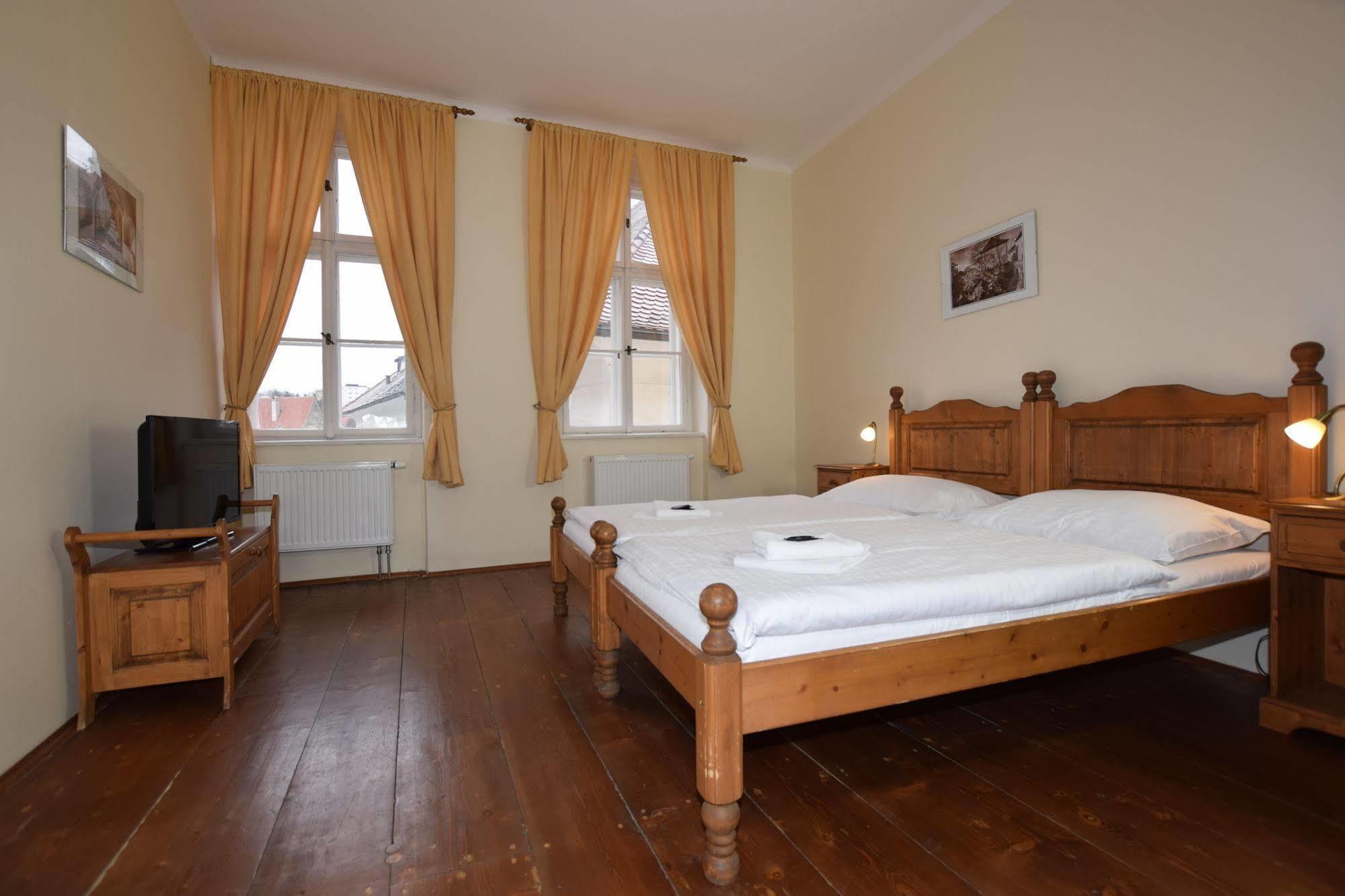 Pension Zamecka Apartma - Castle Apartments Cesky Krumlov Exterior photo